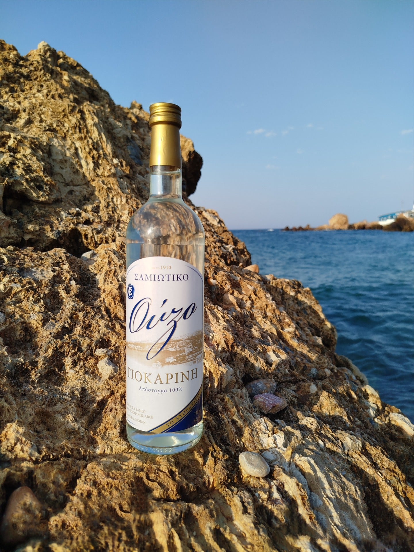 ΣΑΜΙΩΤΙΚΟ ΟΥΖΟ ΓΙΟΚΑΡΙΝΗ ΑΠΟΣΤΑΓΜΑ 700ml