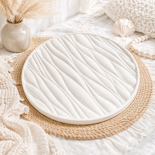 Στρογγυλός Διακοσμητικός Δίσκος με Ανάγλυφο Σχέδιο Κυμάτων