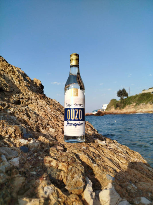 ΣΑΜΙΩΤΙΚΟ ΟΥΖΟ ΓΙΟΚΑΡΙΝΗ 700ml